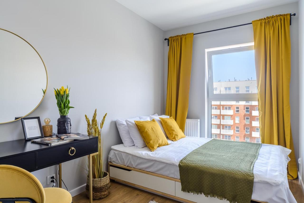 Lumina Premium Apartments With Parking 우치 외부 사진
