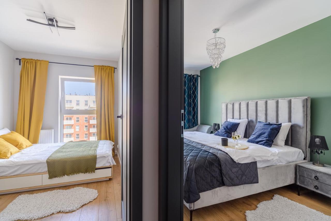 Lumina Premium Apartments With Parking 우치 외부 사진