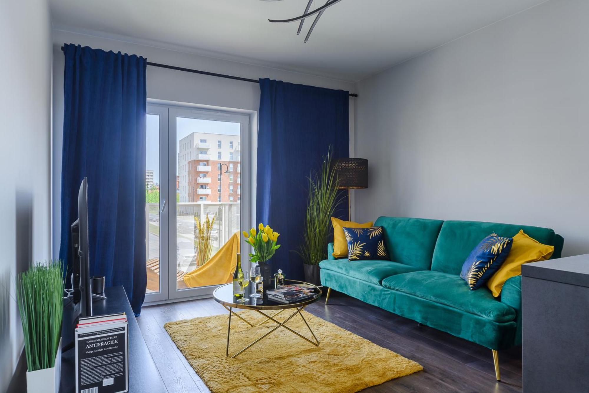 Lumina Premium Apartments With Parking 우치 외부 사진